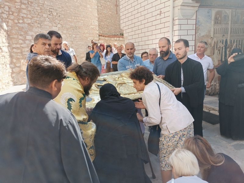 Η Ύψωση του Τιμίου Σταυρού στην Ιερά Μονή Εικοσιφοινίσσης